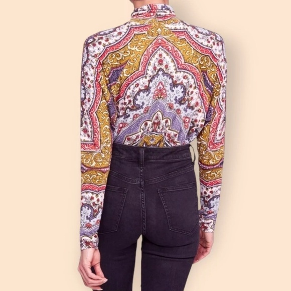 Free People Chase Me Paisley Knit Turtleneck Blouse Womens Sz Small - Picture 6 of 7